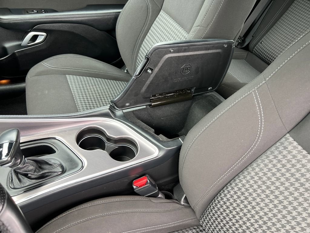 2022 Dodge Challenger SXT