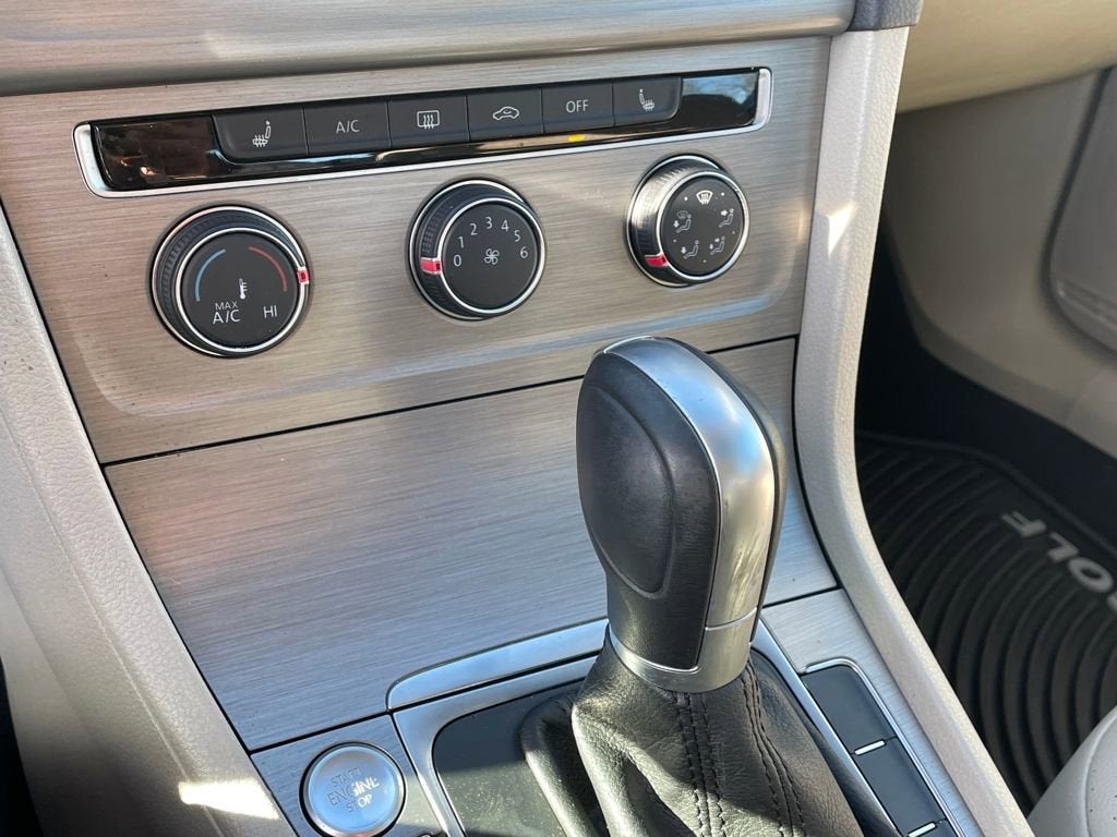 2017 Volkswagen Golf S