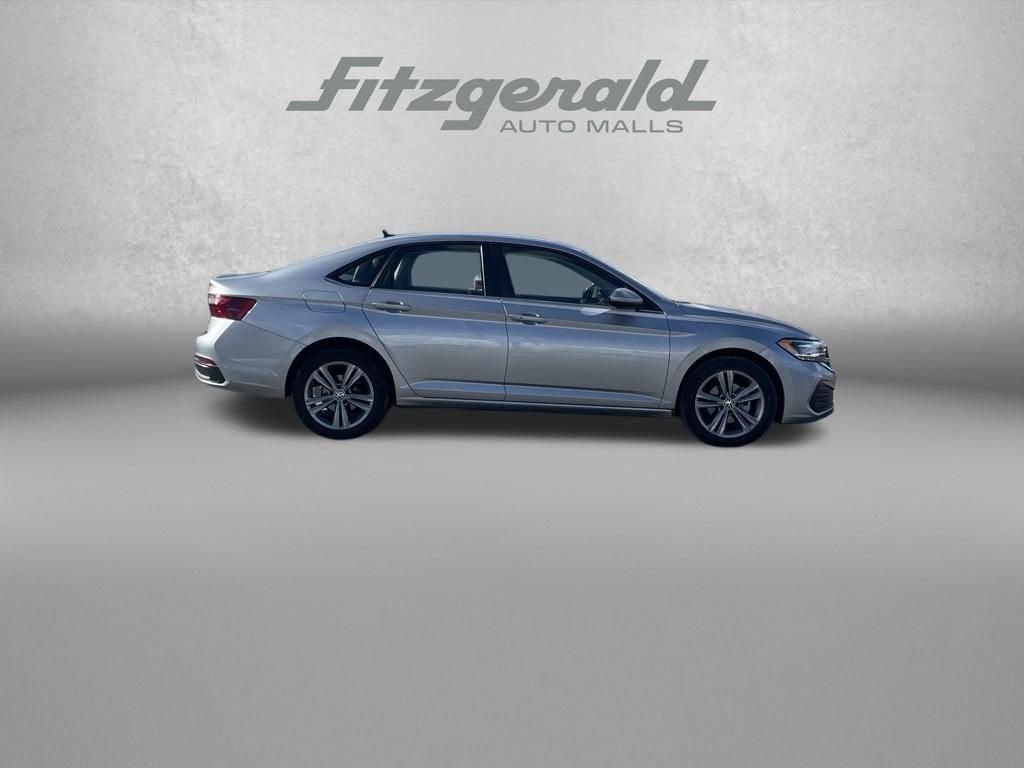 2024 Volkswagen Jetta SE