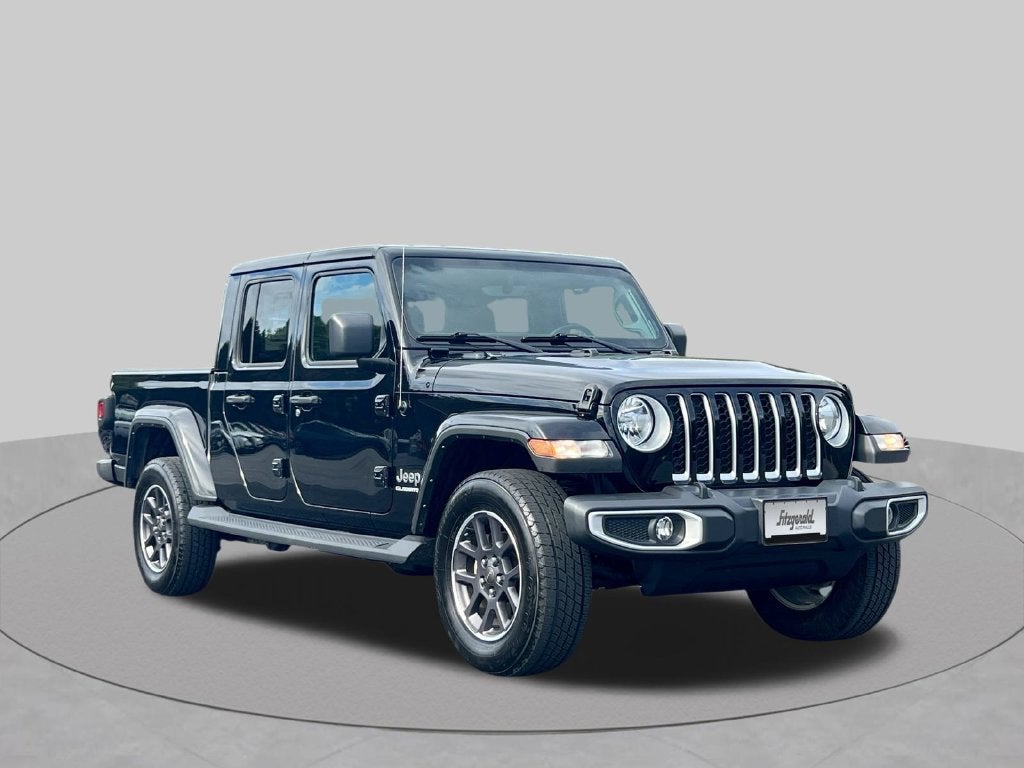 2022 Jeep Gladiator Overland