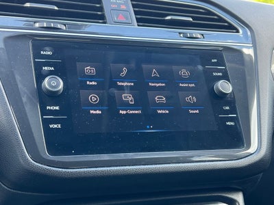 2023 Volkswagen Tiguan SE