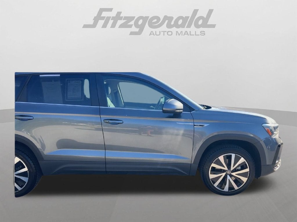 2022 Volkswagen Taos SE