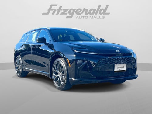 2025 Toyota Crown Signia XLE
