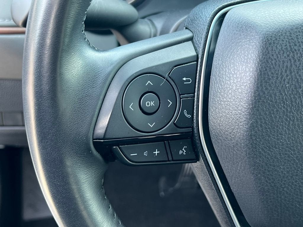 2022 Toyota Venza LE