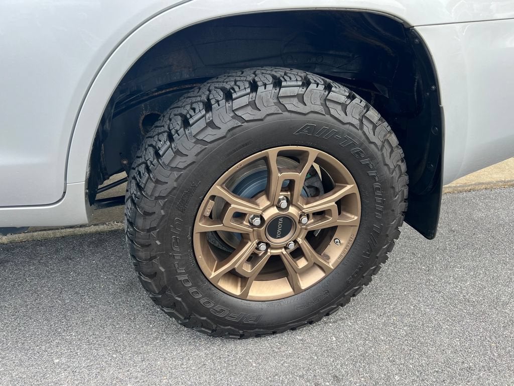 2021 Toyota Land Cruiser Base