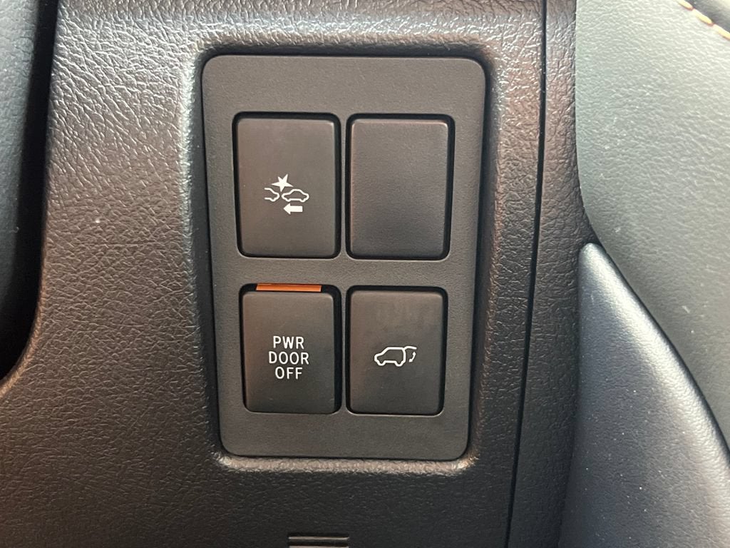2021 Toyota Land Cruiser Base
