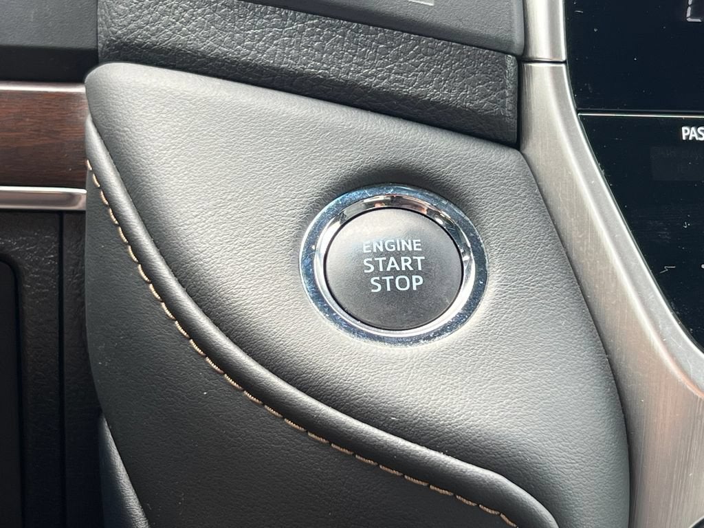 2021 Toyota Land Cruiser Base