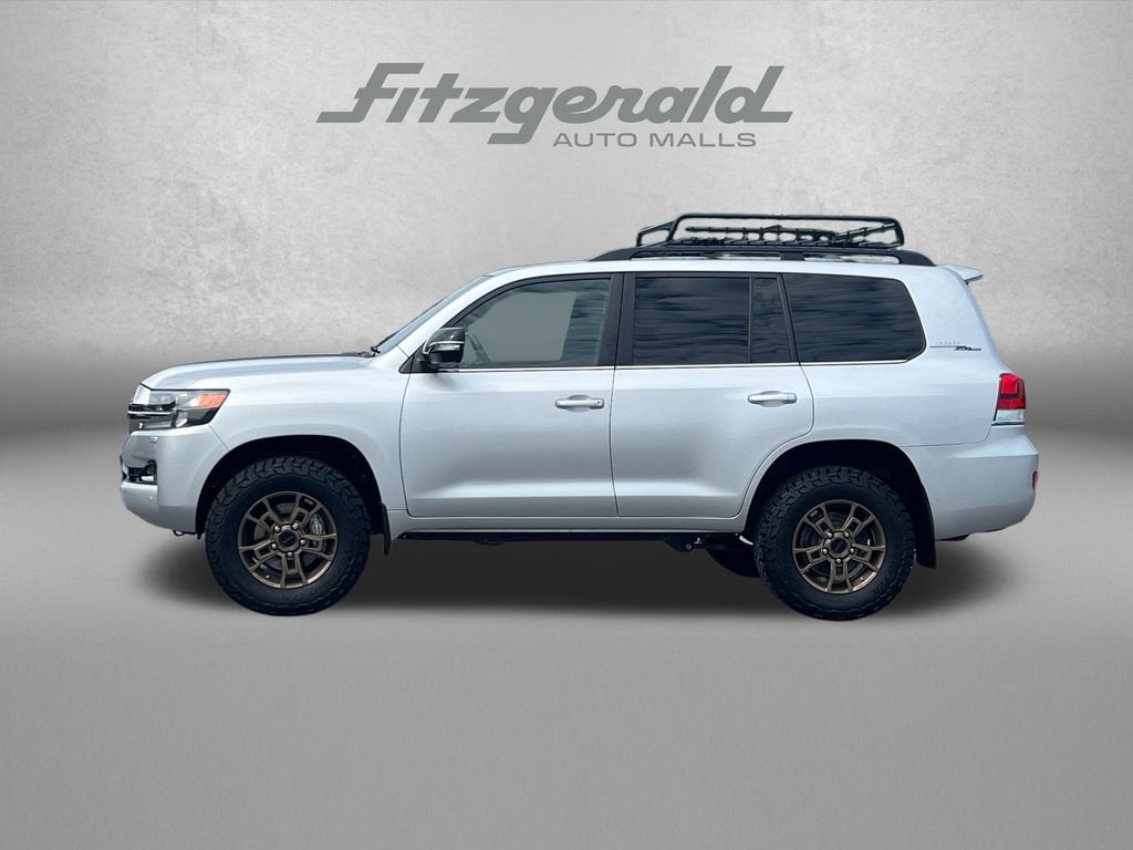 2021 Toyota Land Cruiser Base