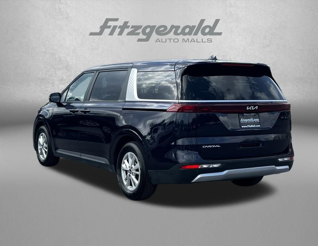 2024 Kia Carnival LX