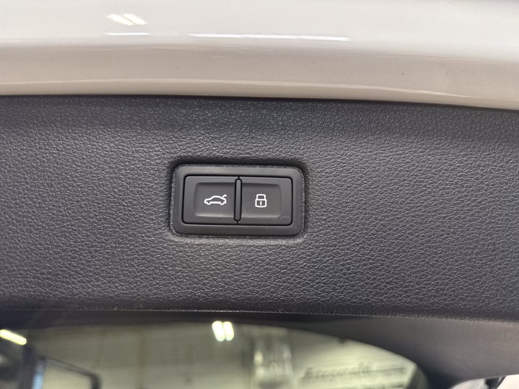 2021 Audi Q7 45 Premium Plus quattro
